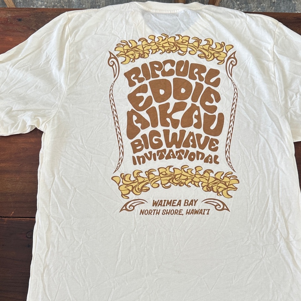 Rip Curl White T-Shirt with Brown and Yellow Graphic XL